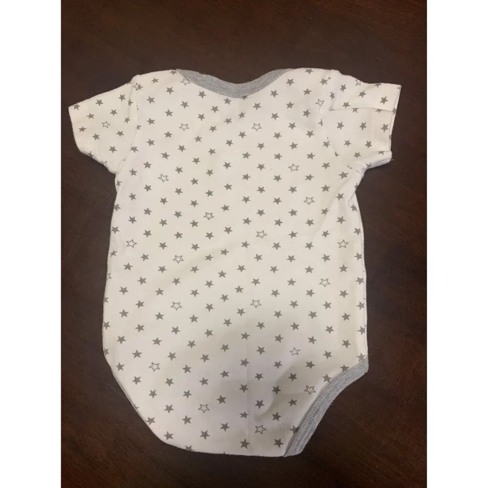 NWT Kiddiezoom 6M Animal Print Bodysuit & Star Print Onesie 6M‎
